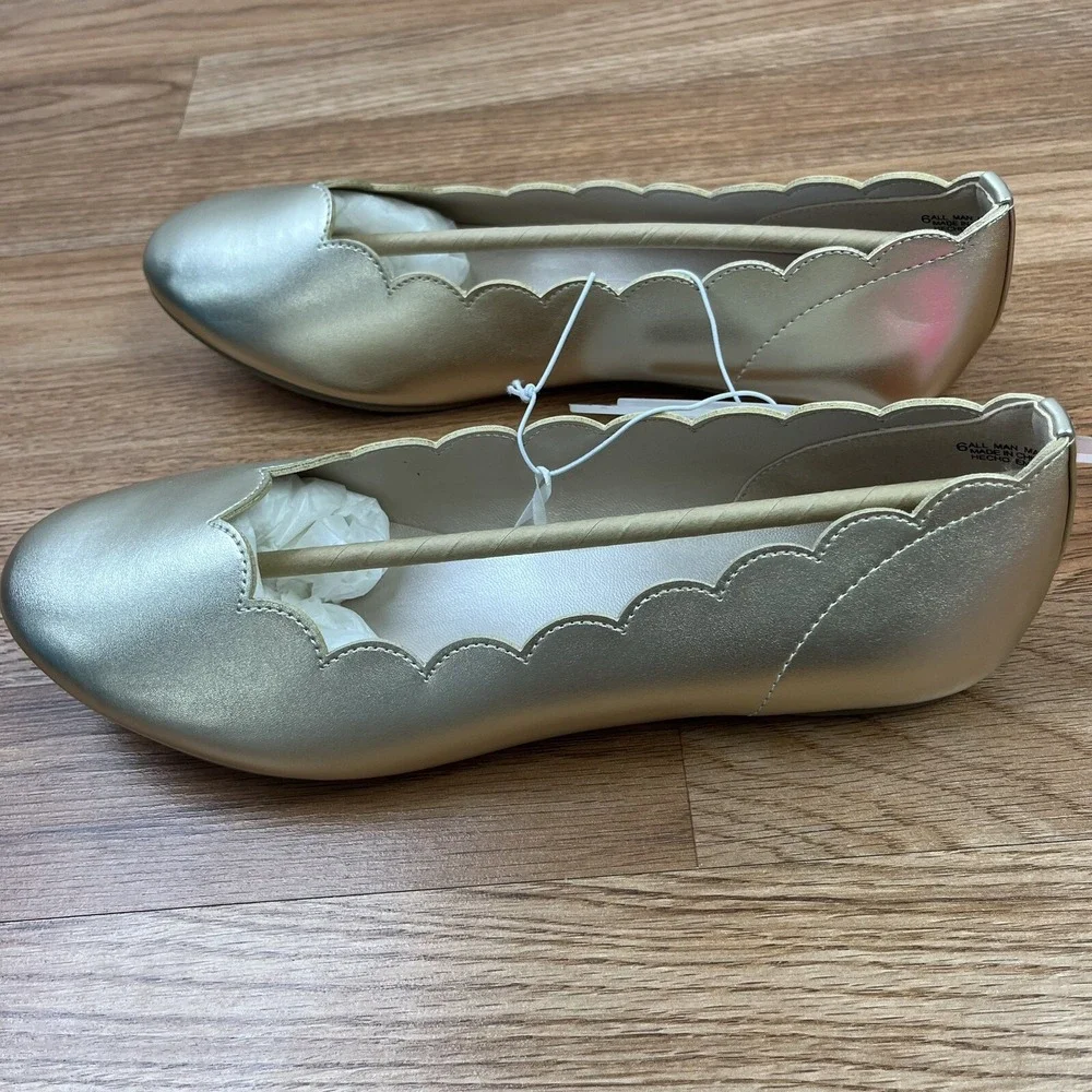 Children's Place Gold Ballet Flats Big Girl's Size 6‎ Scalloped Edge Shoes NEW